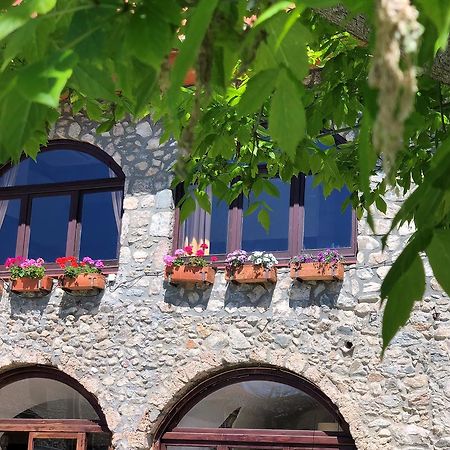 Hotel La Fonda Dels Pirineus Масанет-да-Кабреньс Екстер'єр фото