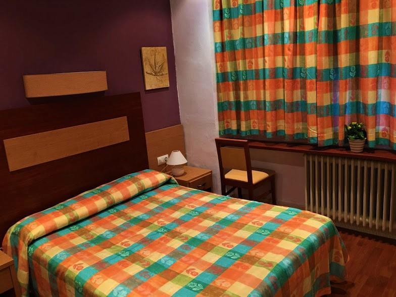 Hotel La Fonda Dels Pirineus Масанет-да-Кабреньс Екстер'єр фото